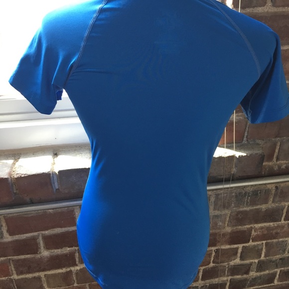 Nike fitted tee - Picture 2 of 3